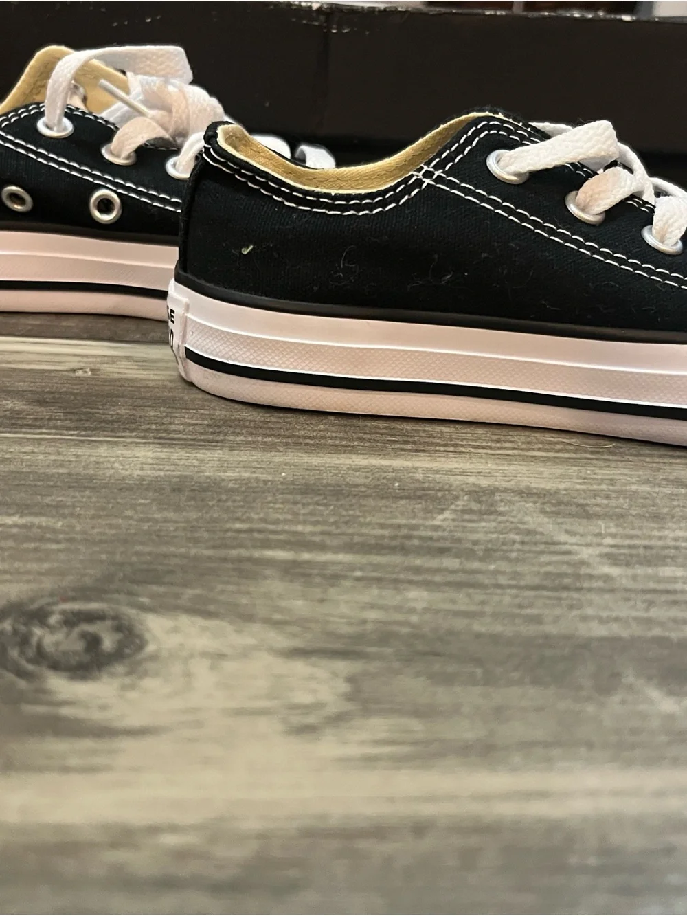 Converse Chuck Taylor All Star Black Low Top Kids Youth Size 12 New in Box